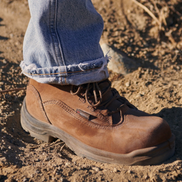 Men's working boots